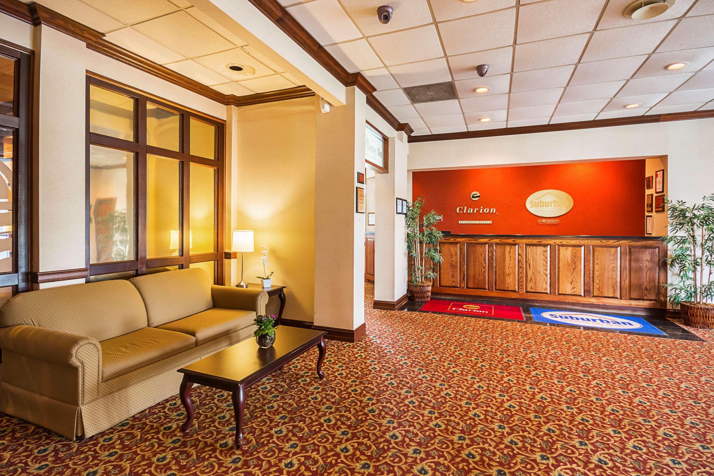 Clarion Inn Фэрмонт Экстерьер фото