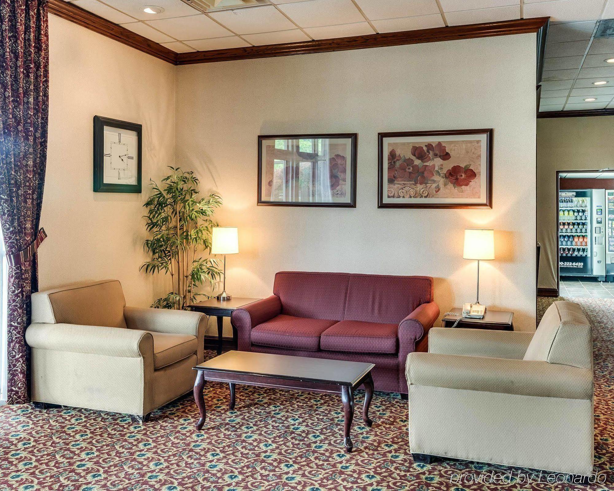 Clarion Inn Фэрмонт Экстерьер фото